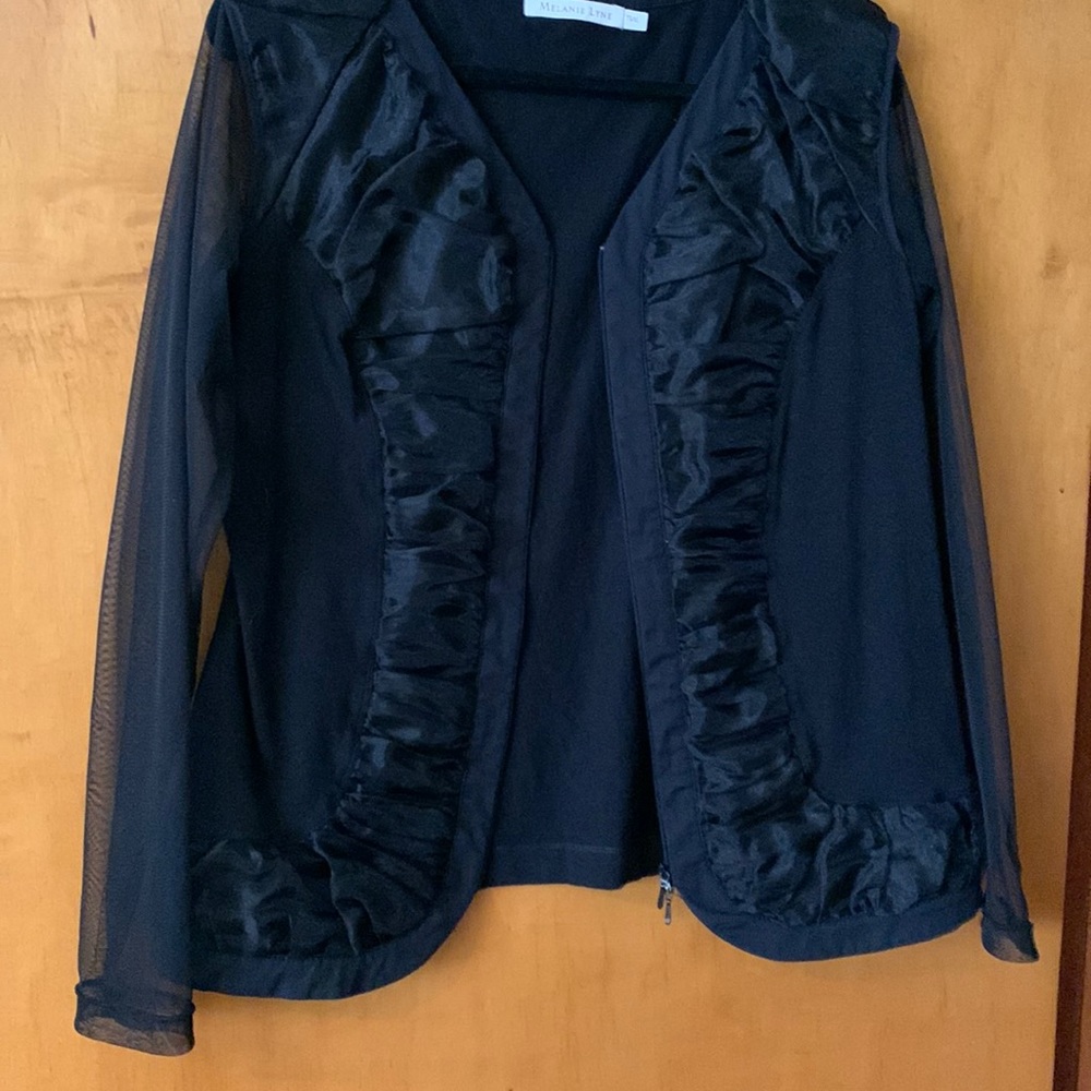 So cute Melanie Lyne jacket